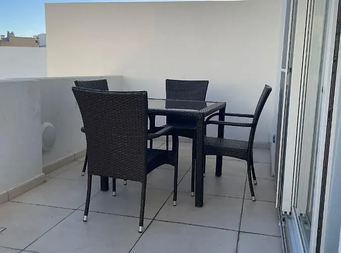Apartament Msida Suites
