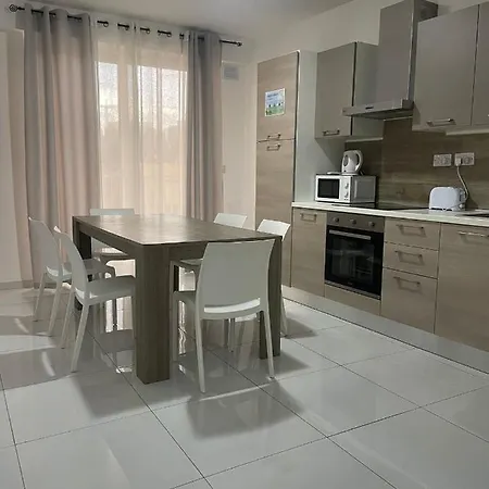Lägenhet Msida Suites Msida